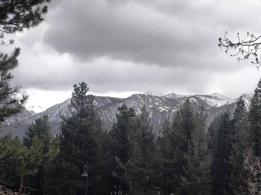 Ventura Grand Inn Mammoth Lakes Eksteriør bilde